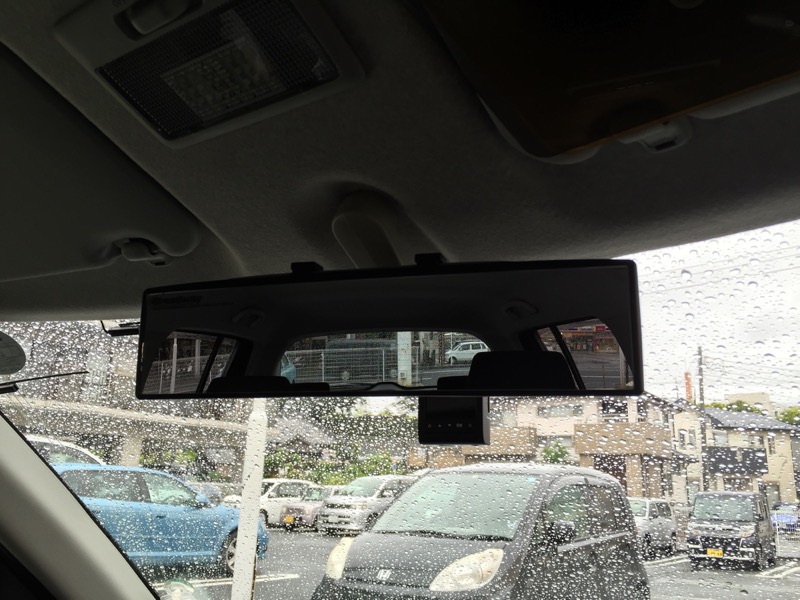 都内の運転には大きなルームミラーがおすすめ スイフトのルームミラーを大きくしてみた Sugi Mag スギマグ
