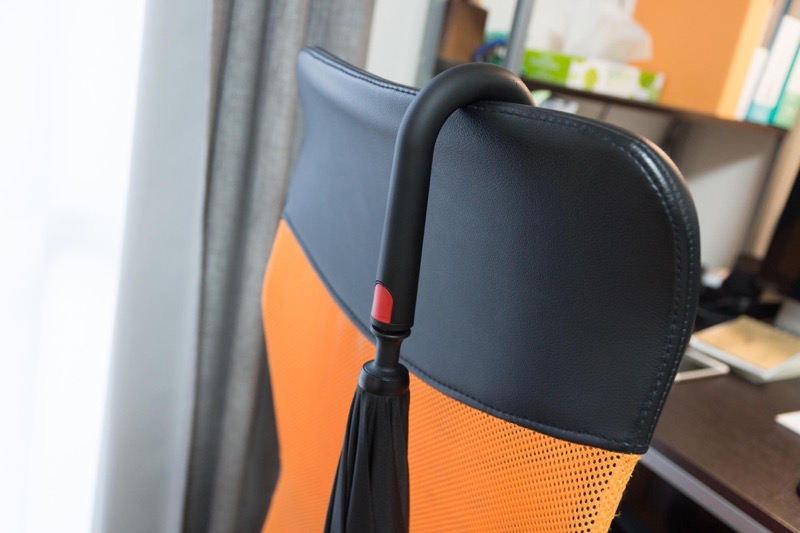 REMAX(リマックス)「逆に開く傘」は梅雨の季節におすすめの濡れない傘だった！ レビュー｜SUGI MAG (スギマグ)