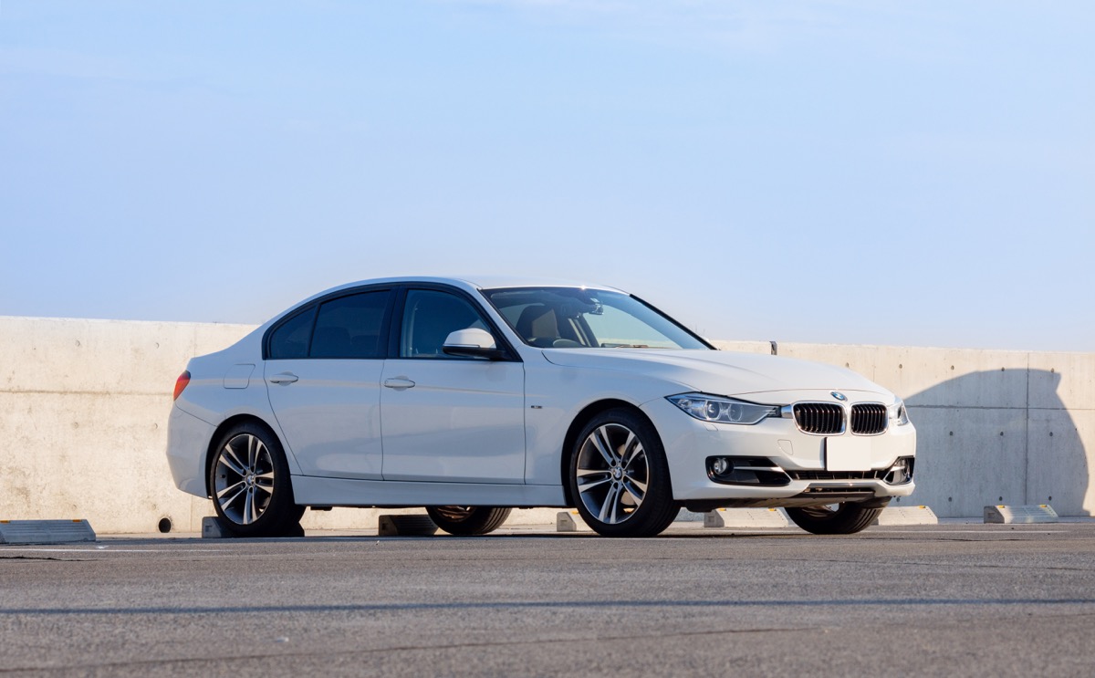 保存版 Bmw 3シリーズ F30 の車検 整備費用はいくら必要 相場は 正規ディーラーにお願いしてみた Sugi Mag スギマグ