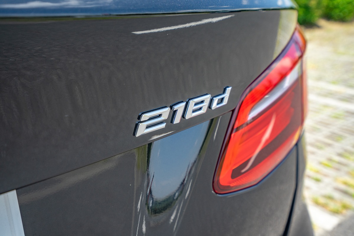 Bmw 218d アクティブツアラー ラグジュアリー F45 を代車で借りたので試乗レビュー Sugi Mag スギマグ