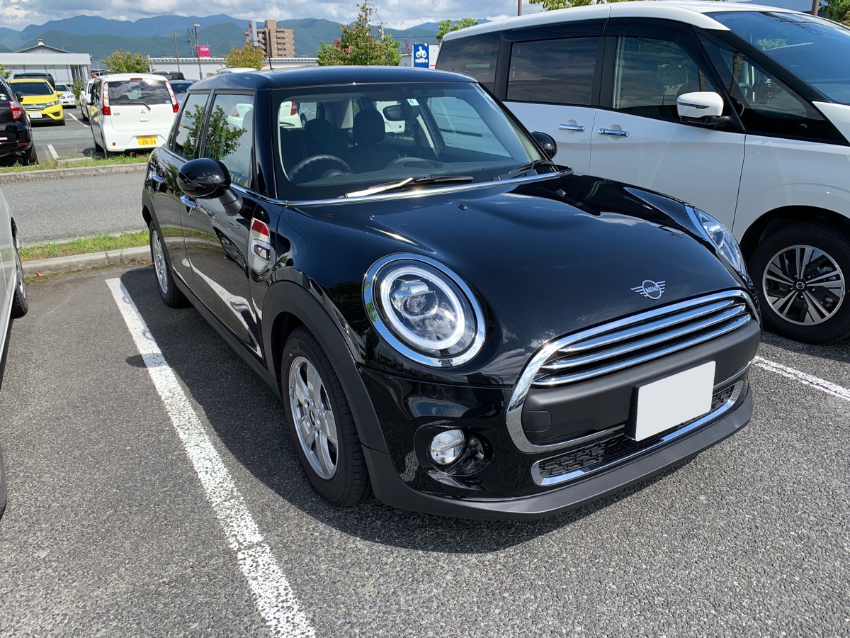 試乗インプレ 新型mini One F55 はミニの世界観を感じ取れるエントリーモデルだった レビュー Sugi Mag スギマグ