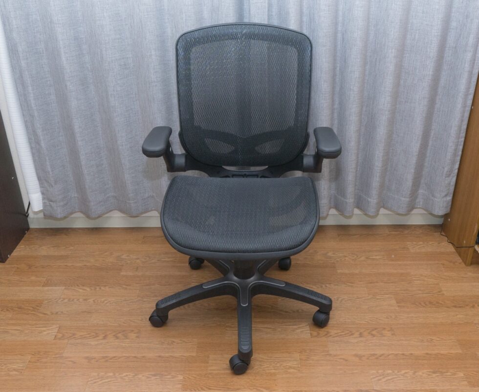 【長期レビュー】コストコのBayside Furnishings メッシュオフィスチェアーを買って2年間使ってみた！｜SUGI MAG (スギマグ)